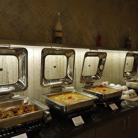 Anaya Beacon Hotel, Jāmnagar Eksteriør billede